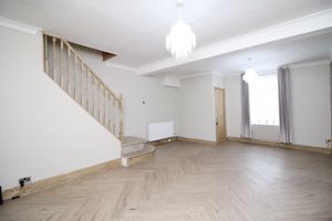 Lounge/Diner- click for photo gallery